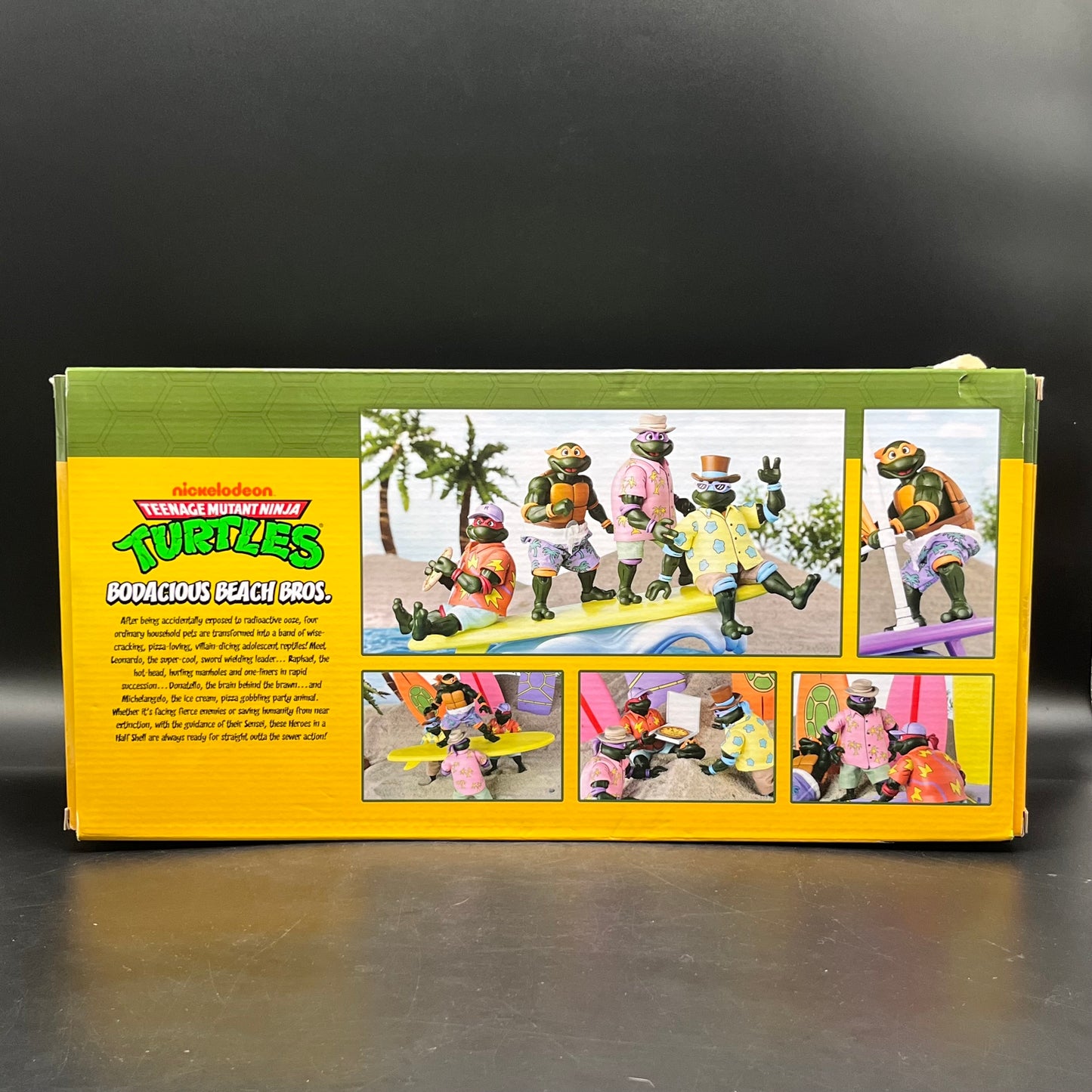 (IN STOCK) NECA TMNT Teenage Mutang Ninja Turtles Bodacious Beach Bros SDCC 2025 Exclusive Action Figure Set