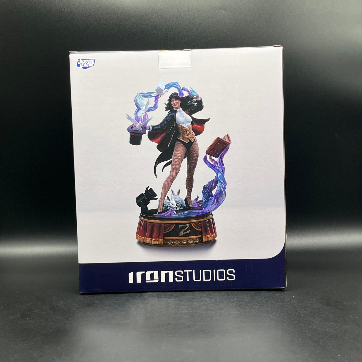 (IN STOCK) IRON STUDIOS DC Zatanna Art Scale 1/10 Statue