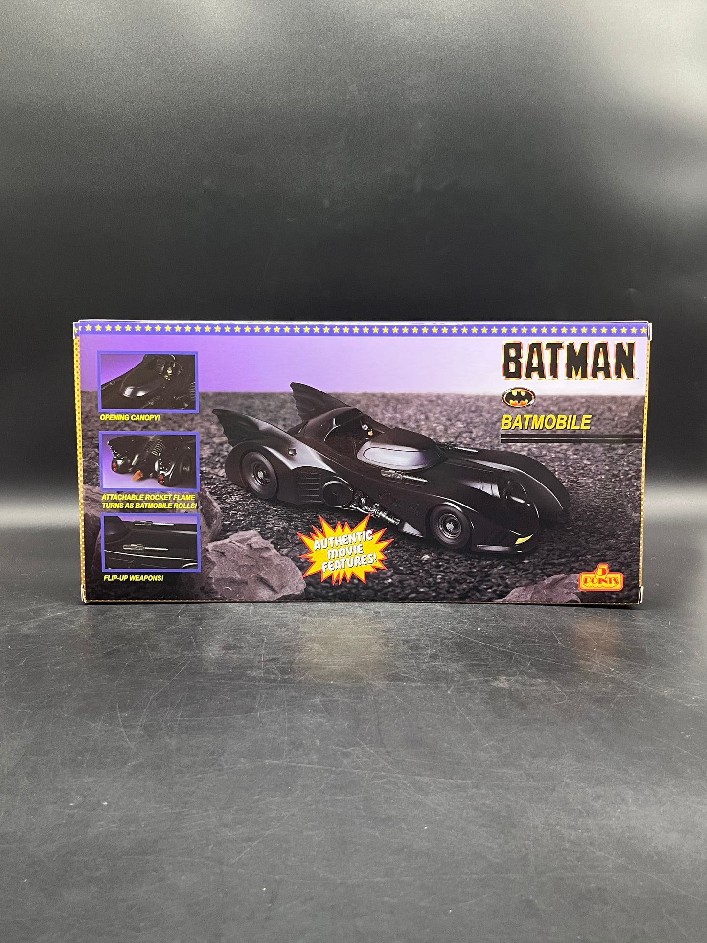 (IN STOCK) Mezco 5 points 1989 Batman Batmobile