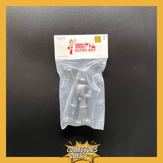 (IN STOCK) 2254 Hung Hing Toys Astro Boy Welcome War Version Gray Vinyl Figure