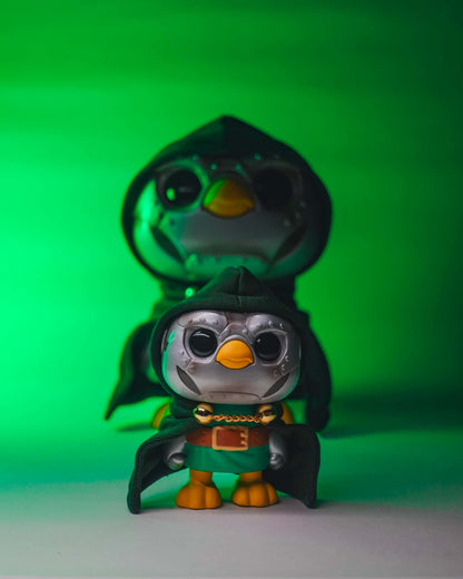 (IN STOCK) 3-INCH Creon Chkn x Collector’s Quest HATCH Chkn Von Doom Figure