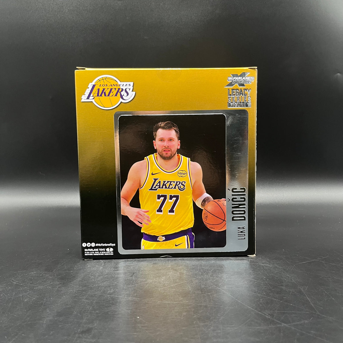 (IN STOCK) Mcfarlane Toys NBA Los Angeles Lakers Luka Doncic Posed Figure