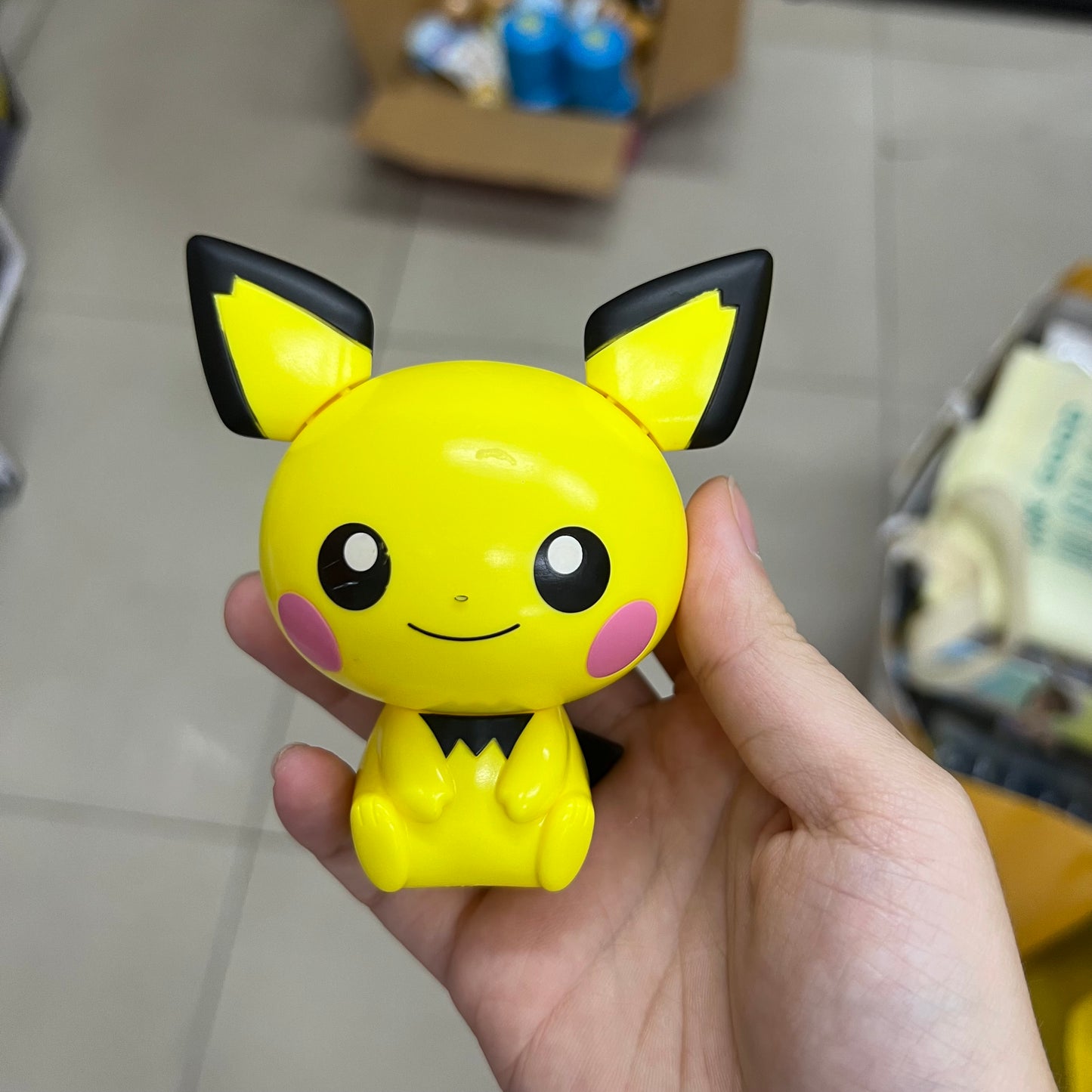 Pokemon Capchara Gachapon Eeveelutions Pikachu Eevee Vaporeon Piplup Dedenne Squirtle Jolteon etc