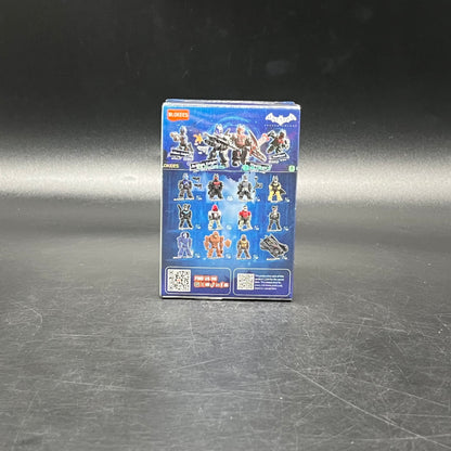 (IN STOCK) 75703 Blokees DC Defender Version 03 Arkham Chaos Prologue Model Kit Blindbox