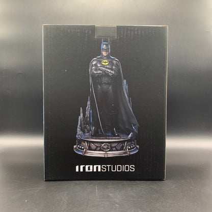 (IN STOCK) Iron Studios Batman Art Scale 1/10 - The Flash Movie Statue
