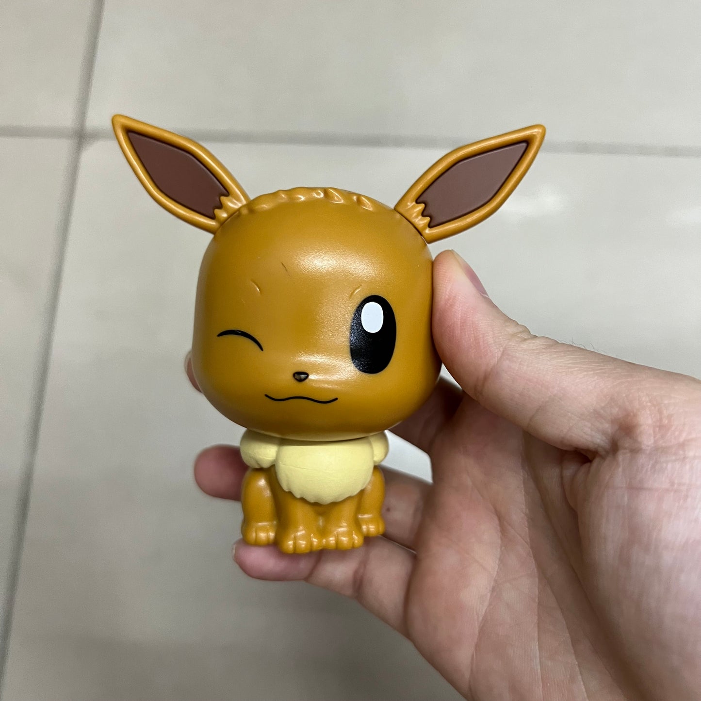Pokemon Capchara Gachapon Eeveelutions Pikachu Eevee Vaporeon Piplup Dedenne Squirtle Jolteon etc