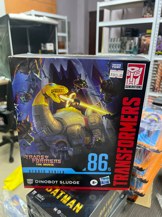 (IN STOCK) Transformers Studio Series 86-15 Leader Class The The Movie 1986 Dinobot Sludge Action Figure