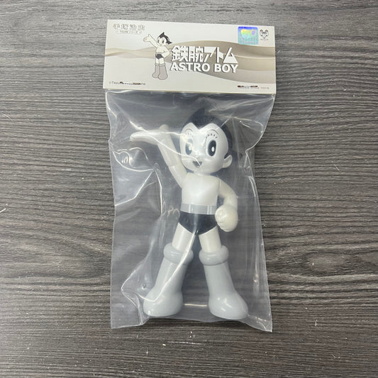 (IN STOCK) Hung Hing Toys Astro Boy Collection Pearl Black Welcome Vinyl Figure