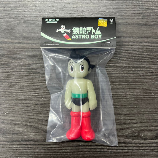 (IN STOCK) Hung Hing Toys Astro Boy Collection Luminous Standing Vinyl Figure