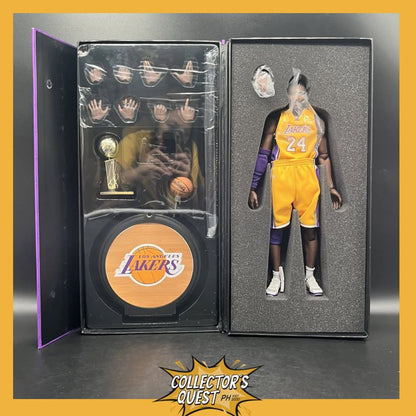(IN STOCK) Enterbay NBA Los Angeles Lakers Kobe Bryant 1/6 Scale Real Masterpiece 2003 Edition Action Figure