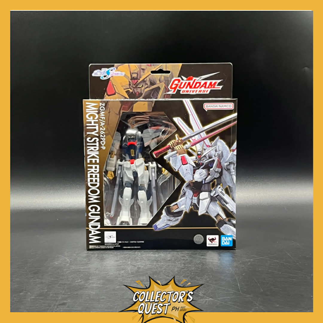 (IN STOCK) Bandai Gundam Universe Mighty Strike Freedom Gundam Action Figure